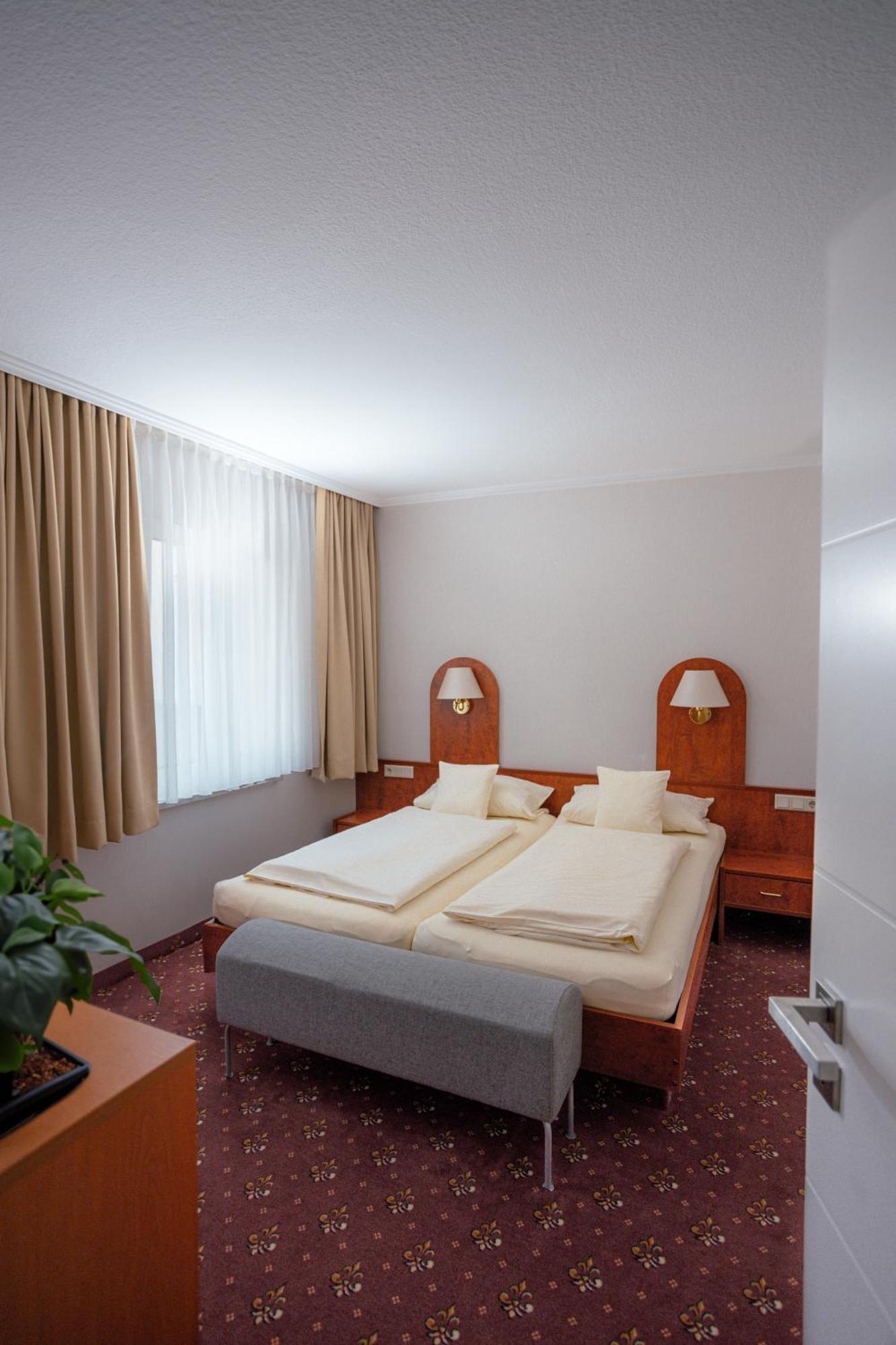 Ferienhotel Wolfsmuehle Rodishain Екстериор снимка