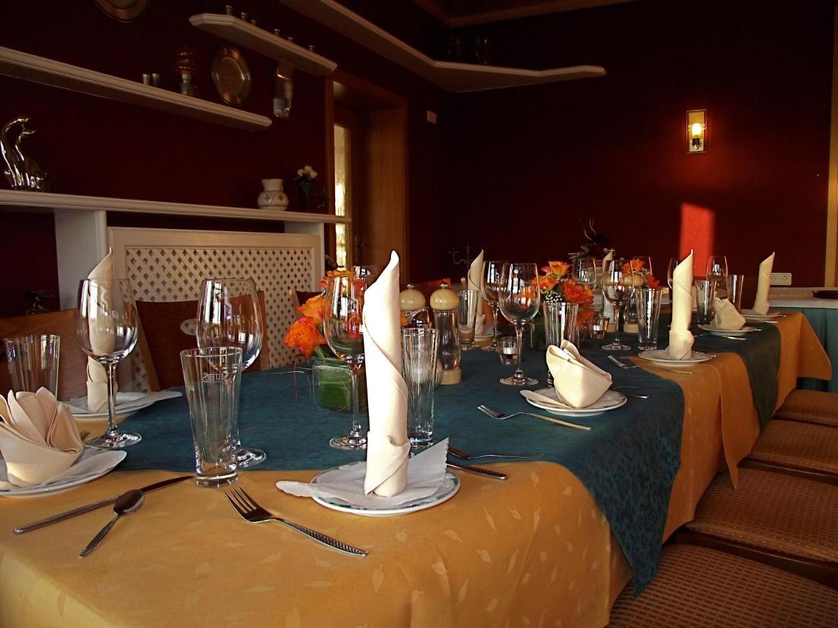 Ferienhotel Wolfsmuehle Rodishain Екстериор снимка